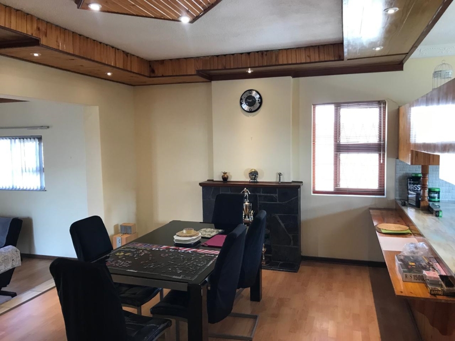 7 Bedroom Property for Sale in Sunnyridge Eastern Cape